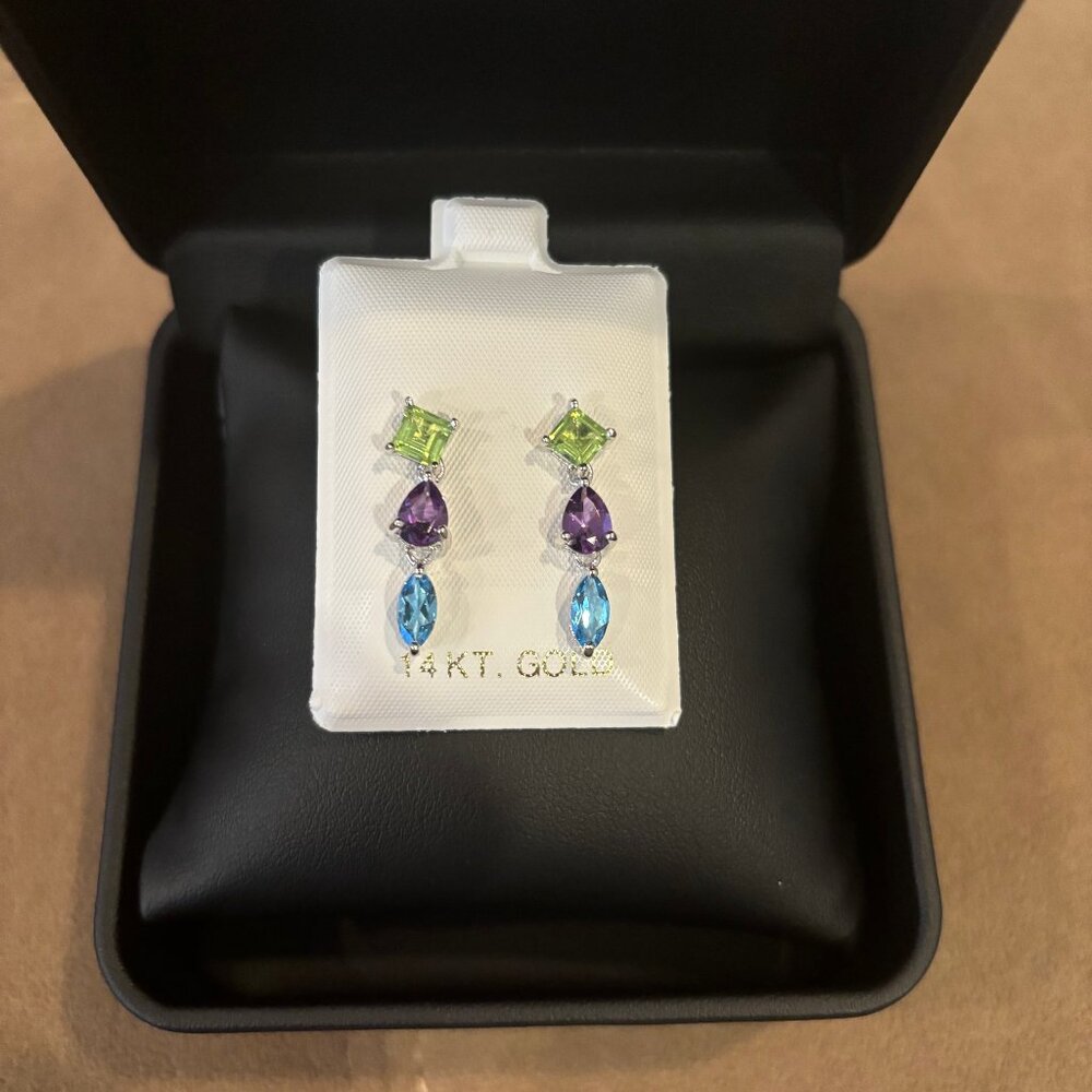 14kt White Gold Earrings